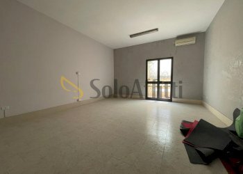 IMG-20250514-WA0020.jpg - Ufficio Via Napoli 36, Maddaloni - foto 6