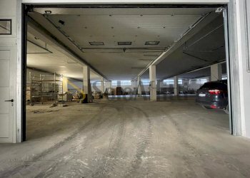 IMG-20250513-WA0014.jpg - Magazzino Maddaloni - foto 1