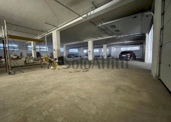 IMG-20250513-WA0015.jpg - Magazzino Maddaloni - foto 3