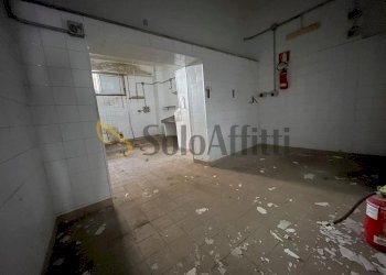 IMG-20250510-WA0050.jpg - Locale Commerciale Via A.S. Mazzocchi 2323, Caserta - foto 20