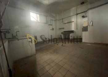 IMG-20250510-WA0052.jpg - Locale Commerciale Via A.S. Mazzocchi 2323, Caserta - foto 22