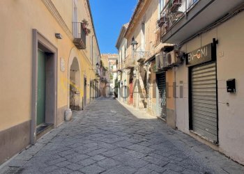 IMG-20250510-WA0058.jpg - Locale Commerciale Via A.S. Mazzocchi 2323, Caserta - foto 27