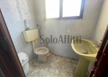 IMG-20250510-WA0035.jpg - Locale Commerciale Via A.S. Mazzocchi 2323, Caserta - foto 29