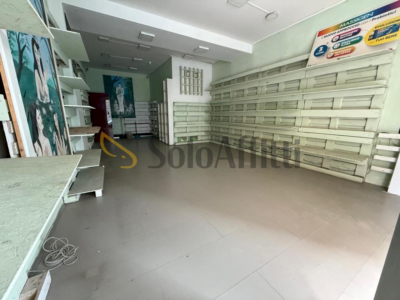 IMG-20250506-WA0008.jpg - Locale Commerciale Via Renato de Martino 4, Caserta - foto 2