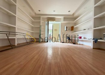 IMG-20250424-WA0088.jpg - Locale Commerciale Via Giulio Antonio Acquaviva 226, Caserta - foto 4