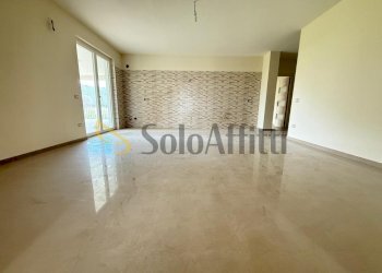 IMG-20250414-WA0048.jpg - Ufficio Via Forche Caudine, Maddaloni - foto 8