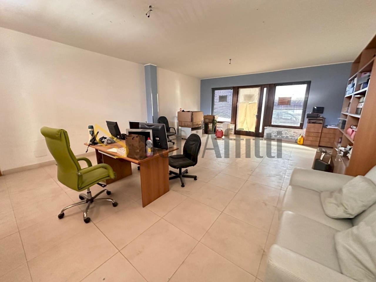 IMG-20250207-WA0005.jpg - Commercial Premises Via Giulio Foglia 88, Marcianise - photo 1