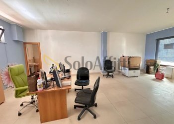 IMG-20250207-WA0009.jpg - Commercial Premises Via Giulio Foglia 88, Marcianise - photo 8