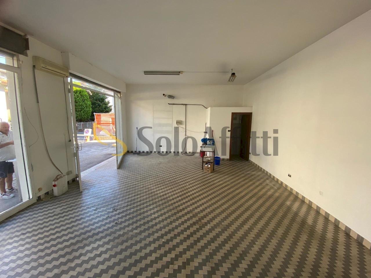 IMG-20250724-WA0038.jpg - Laboratorio Via Pietro Sacconi 3, Rimini - foto 2