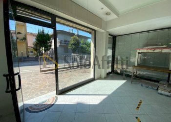 4c5b8dde-af80-4453-bedc-f60899d6f10f.jpg - Magazzino Via Antonio Guadagnoli 19, Rimini - foto 6