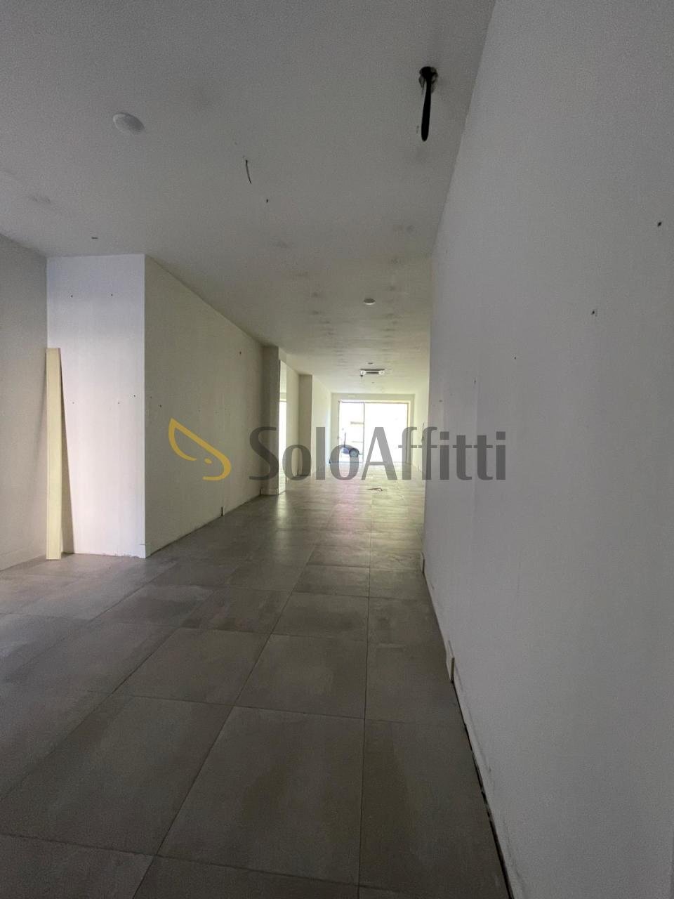 IMG-20251009-WA0047.jpg - Commercial Premises Frosinone - photo 1