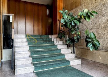 ANDRONE.jpg - Trilocale Torino - foto 2