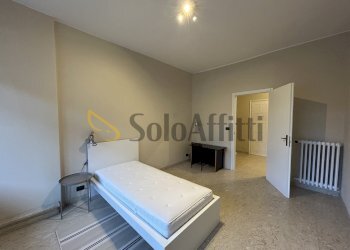 1 CAMERA SINGOLA1.jpg - Trilocale Via Crescentino 32, Torino - foto 9