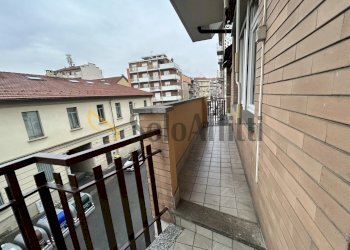 BALCONE 2 CAMERA SINGOLA 2.jpg - Trilocale Via Crescentino 32, Torino - foto 14