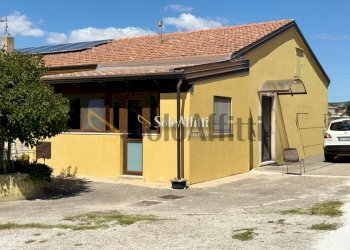 IMG_3671.jpg - Casa indipendente Contrada Piano Del Conte 1, Avigliano - foto 2