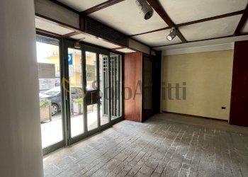 IMG_6939.JPG - Locale Commerciale Via Nicola Vaccaro, Potenza - foto 5