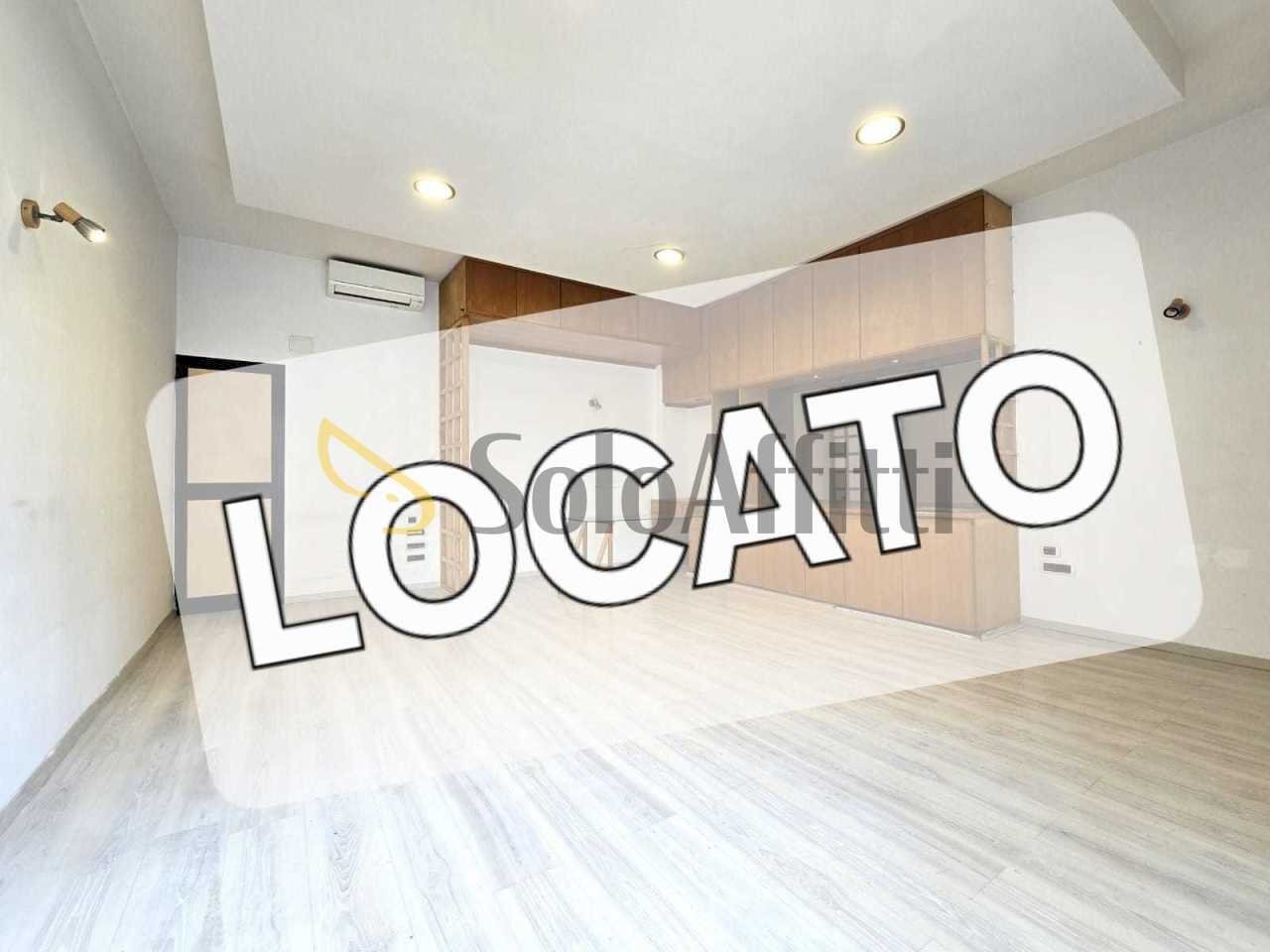 30287.jpg - Locale Commerciale Roma - foto 1