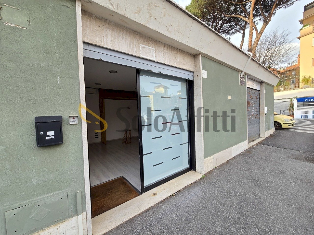 29402.jpg - Locale Commerciale Roma - foto 3