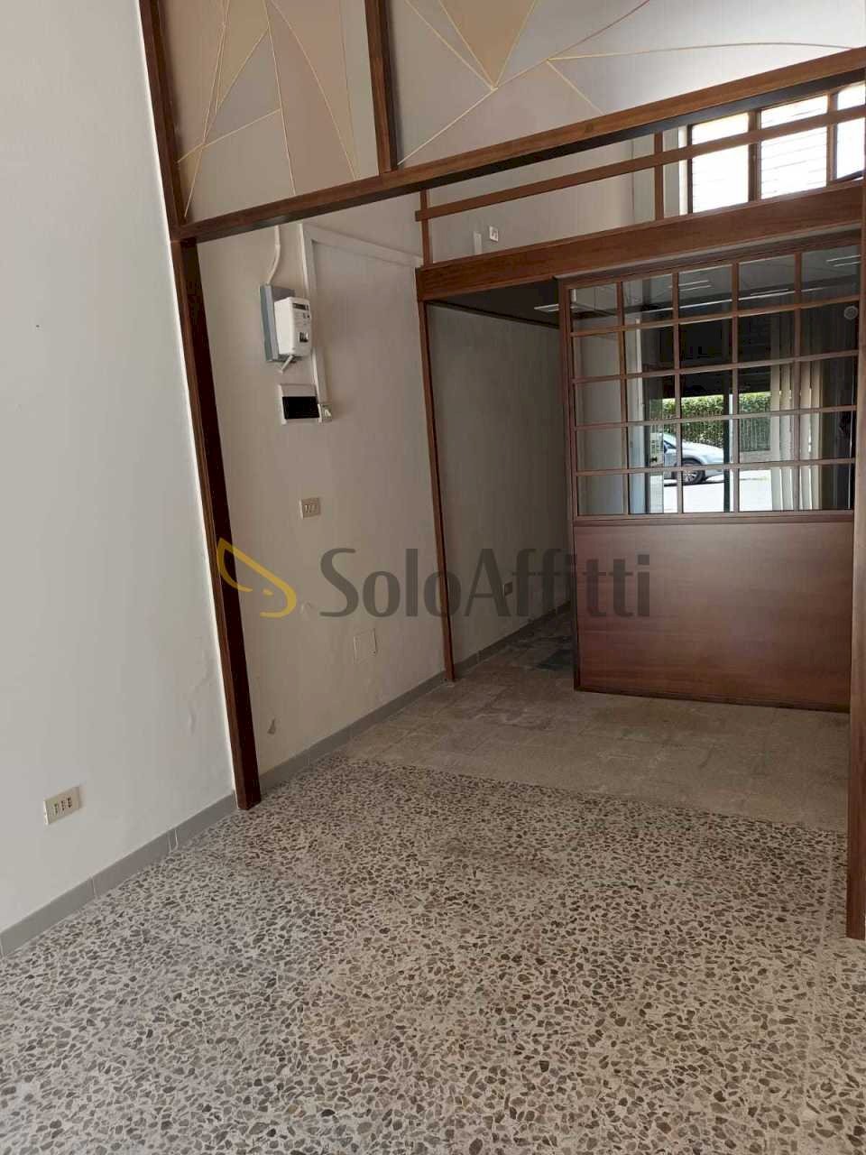 74066294-3384-4f8c-bbe3-709119908747.jpg - Not Food Via Camillo Benso Cavour 44, Latina - photo 3