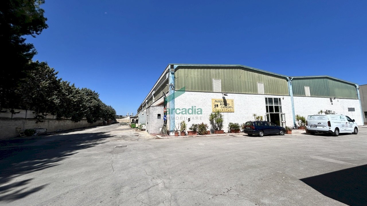 facciata - Commercial Premises SP54 km 1, Modugno - photo 2