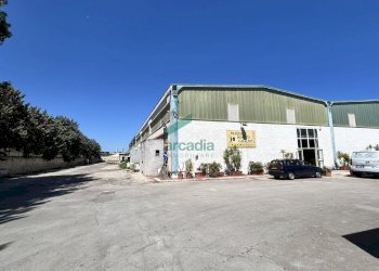 facciata - Commercial Premises SP54 km 1, Modugno - photo 2