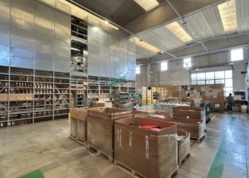 dettagli - Locale Commerciale Strada Provinciale Palese-modugno 12, Modugno - foto 3