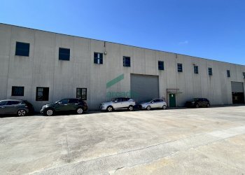 dettagli - Locale Commerciale Strada Provinciale Palese-modugno 12, Modugno - foto 15