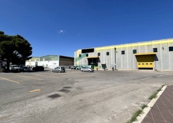 dettagli - Locale Commerciale Strada Provinciale Palese-modugno 12, Modugno - foto 18