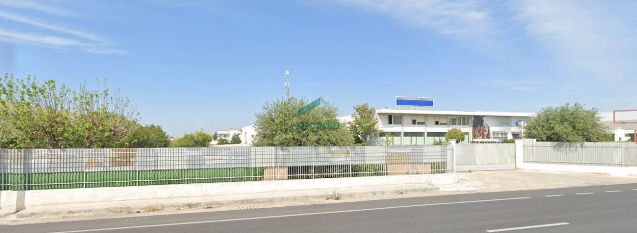 Vista Esterno - Commercial Premises S.P. 231 km 80, 660, Modugno - photo 2