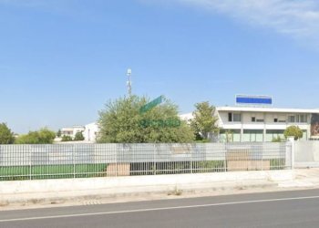 Vista Esterno - Commercial Premises S.P. 231 km 80, 660, Modugno - photo 2