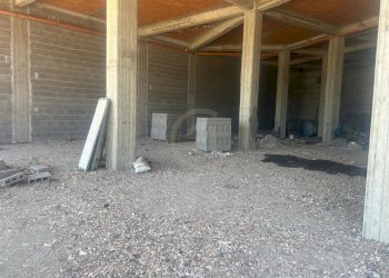 WhatsApp Image 2025-07-15 at 12.18.37 (5).jpeg - Magazzino Belpasso - foto 6