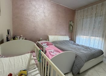 Camera da letto 1.jpeg - Quadrilocale Catania - foto 6