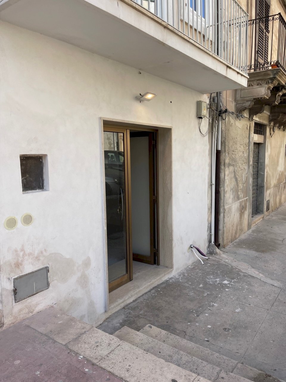 IMG_1550.jpg - Locale Commerciale Via Vincenzo Albanese, Modica - foto 1