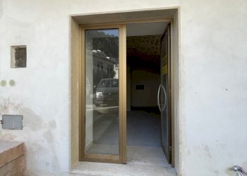 IMG_1546.jpg - Locale Commerciale Via Vincenzo Albanese, Modica - foto 4