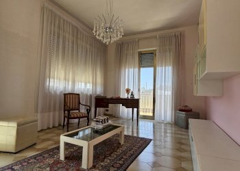 12.jpg - Appartamento Via Liguria 16/1, Modica - foto 9