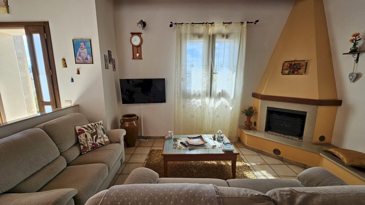 20250904_103941.jpg - Villa Via Garaffa Soldato 131, Modica - foto 2