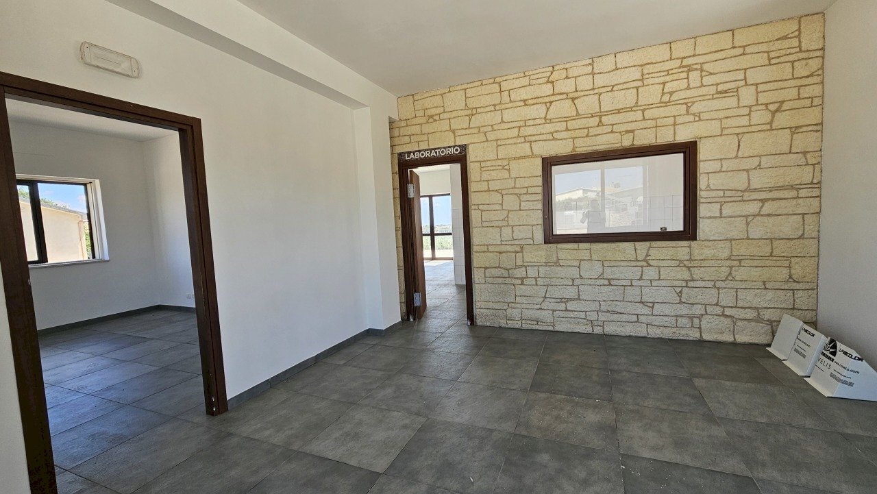 3.jpg - Locale Commerciale C.da Musebbi 51, Modica - foto 3