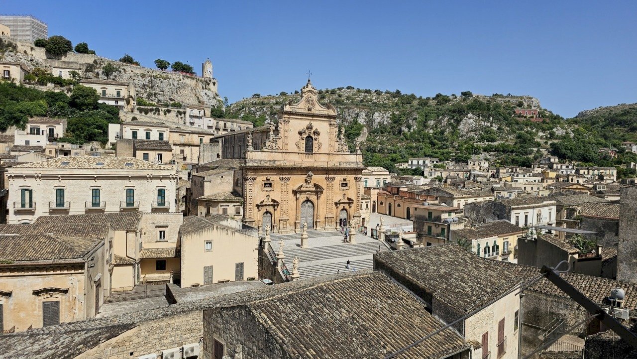 20250520_152209.jpg - Villa Via Leni 4, Modica - foto 2