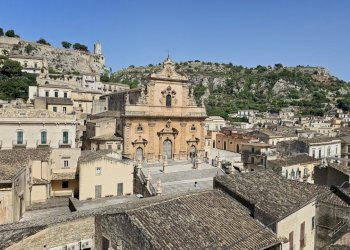 20250520_152209.jpg - Villa Via Leni 4, Modica - foto 2