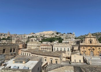 20250520_152218.jpg - Villa Via Leni 4, Modica - foto 20