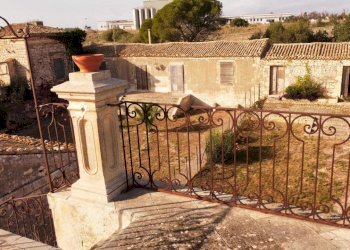 PHOTO-2024-11-29-09-47-12 2.jpg - Villa VIALE DELLE INDUSTRIE, Modica - foto 3