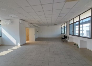 20250716_092947.jpg - Ufficio Via Mario Fantelli 12, Parma - foto 7