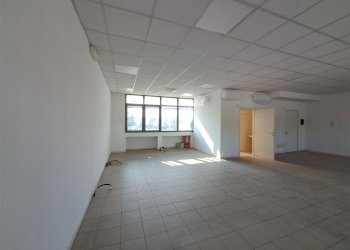 20250716_092936.jpg - Ufficio Via Mario Fantelli 12, Parma - foto 11