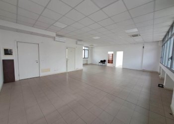 20260306_141708.jpg - Office Via Mario Fantelli 12, Parma - photo 4