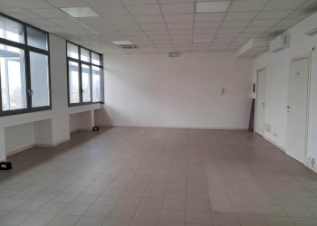 20260306_141848.jpg - Office Via Mario Fantelli 12, Parma - photo 10