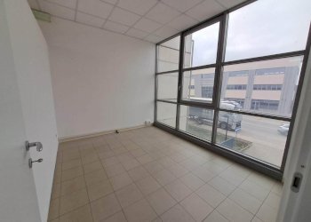 20260306_141907.jpg - Office Via Mario Fantelli 12, Parma - photo 11