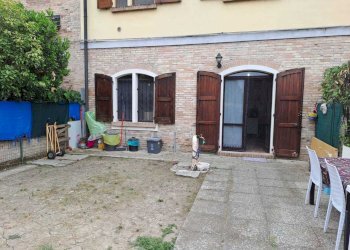 giardino3.jpg - Bilocale Corte Sant'Andrea 4, Torrile - foto 1