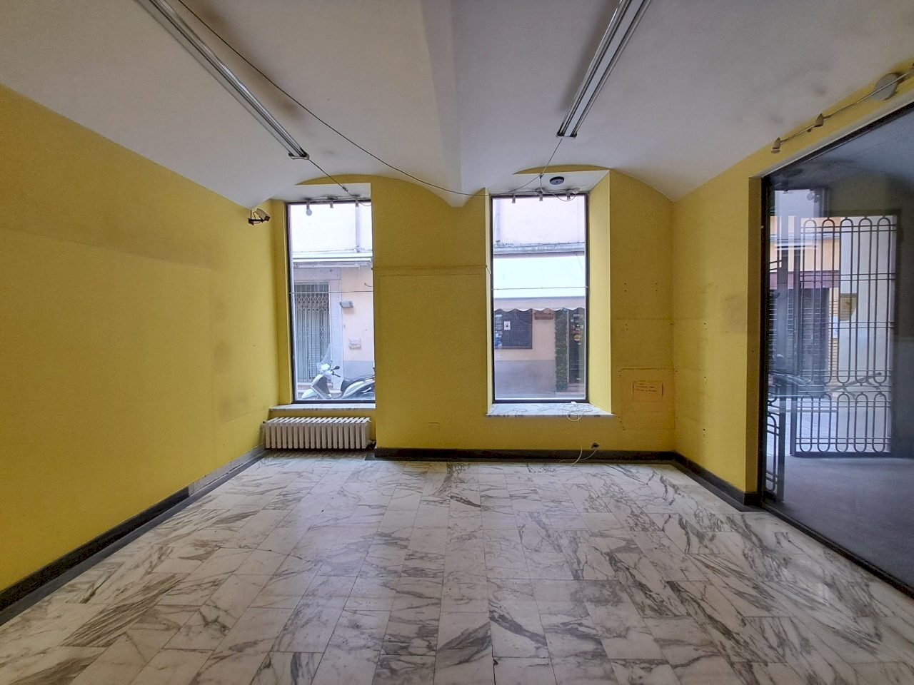 20250616_092951.jpg - Locale Commerciale Via Carlo Goldoni 5, Parma - foto 3