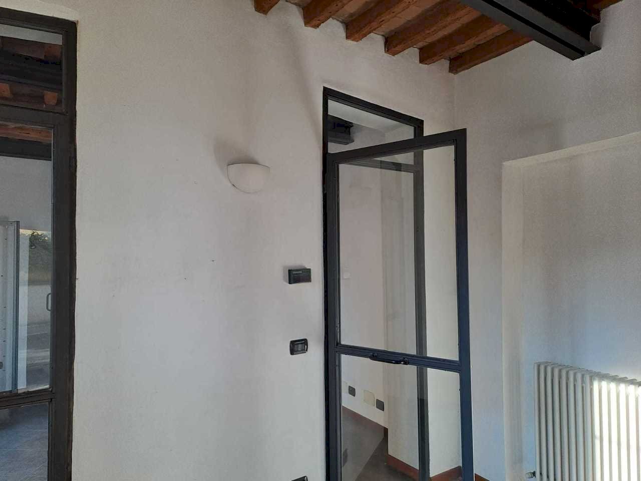 stanza - Commercial Premises Borgo Valorio 10, Parma - photo 3