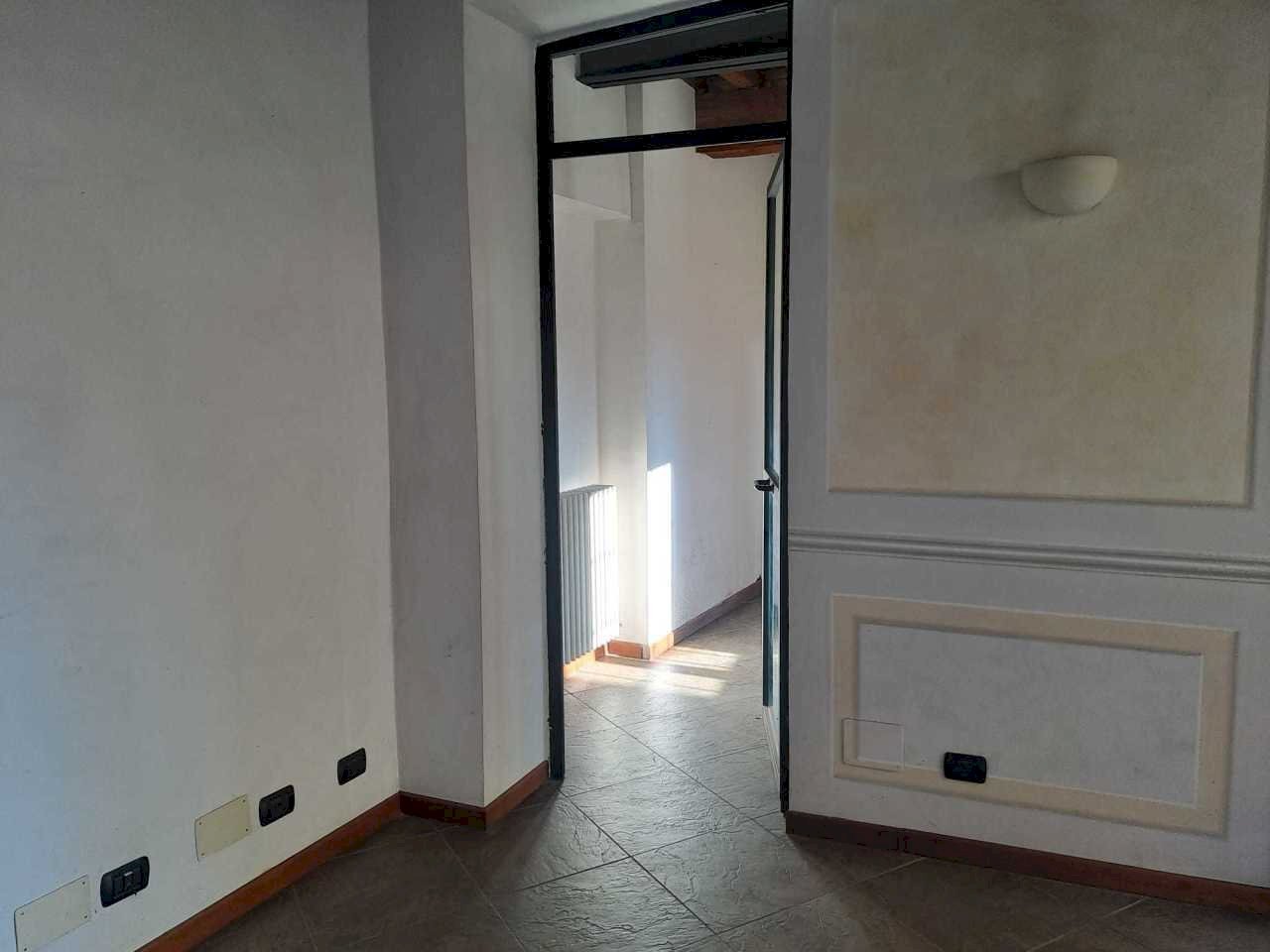 stanza - Commercial Premises Borgo Valorio 10, Parma - photo 2